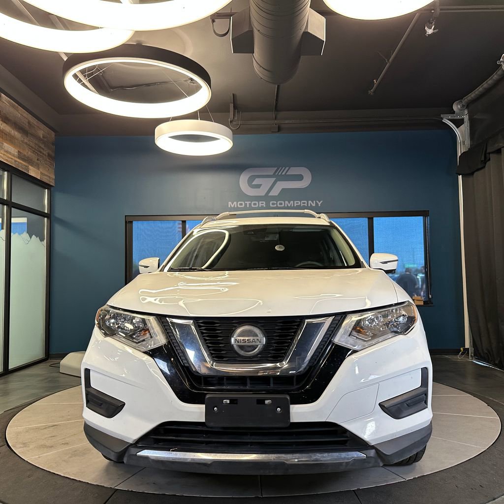 Used 2019 Nissan Rogue SV w/ Premium Package AWD/4WD image 8