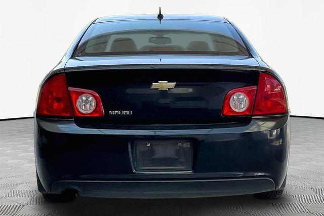 Used 2011 Chevrolet Malibu LS FWD image 6