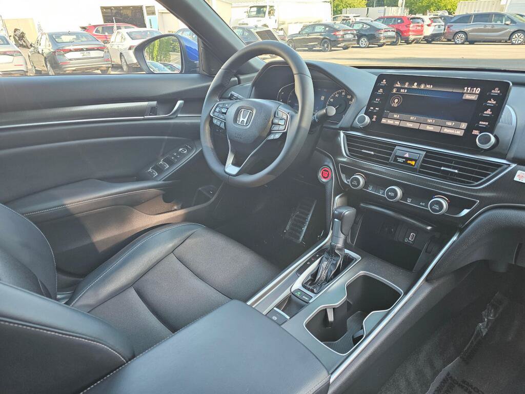 Used 2018 Honda Accord Sport image 10