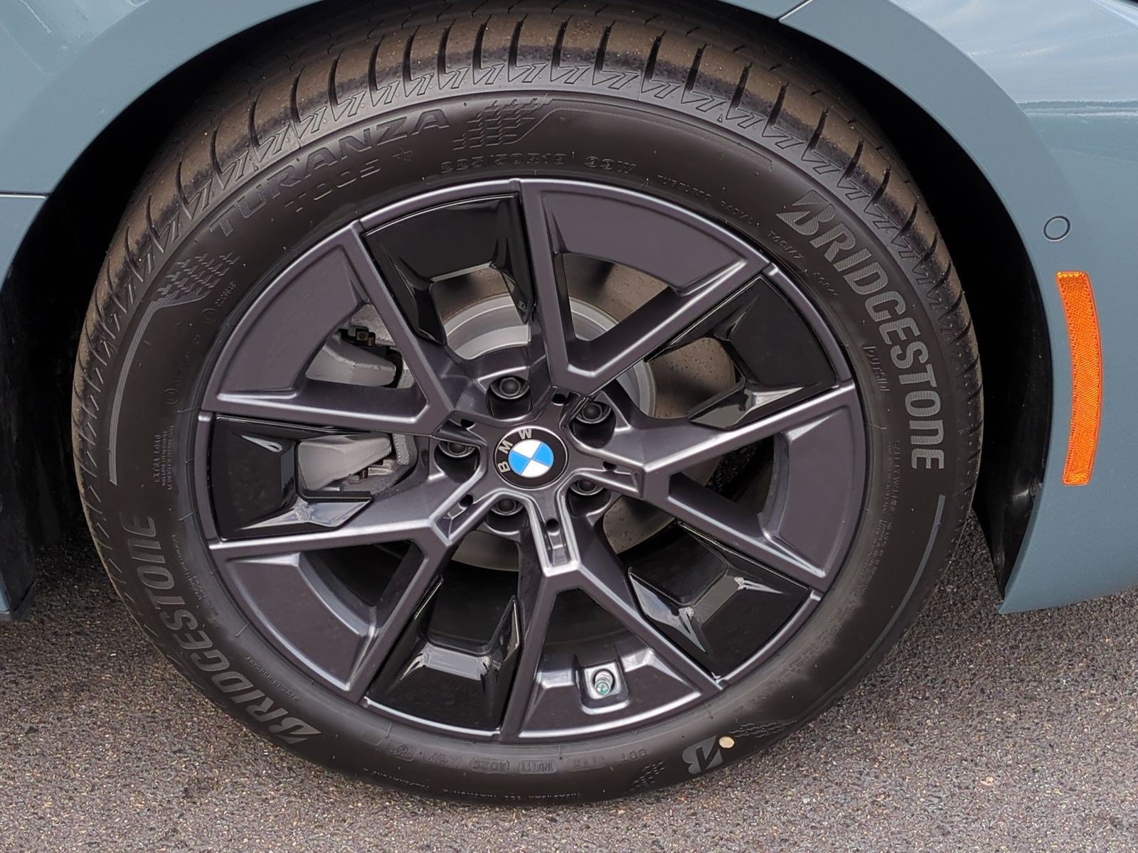 Used 2026 BMW i4 eDrive40 w/ Premium Package RWD image 13