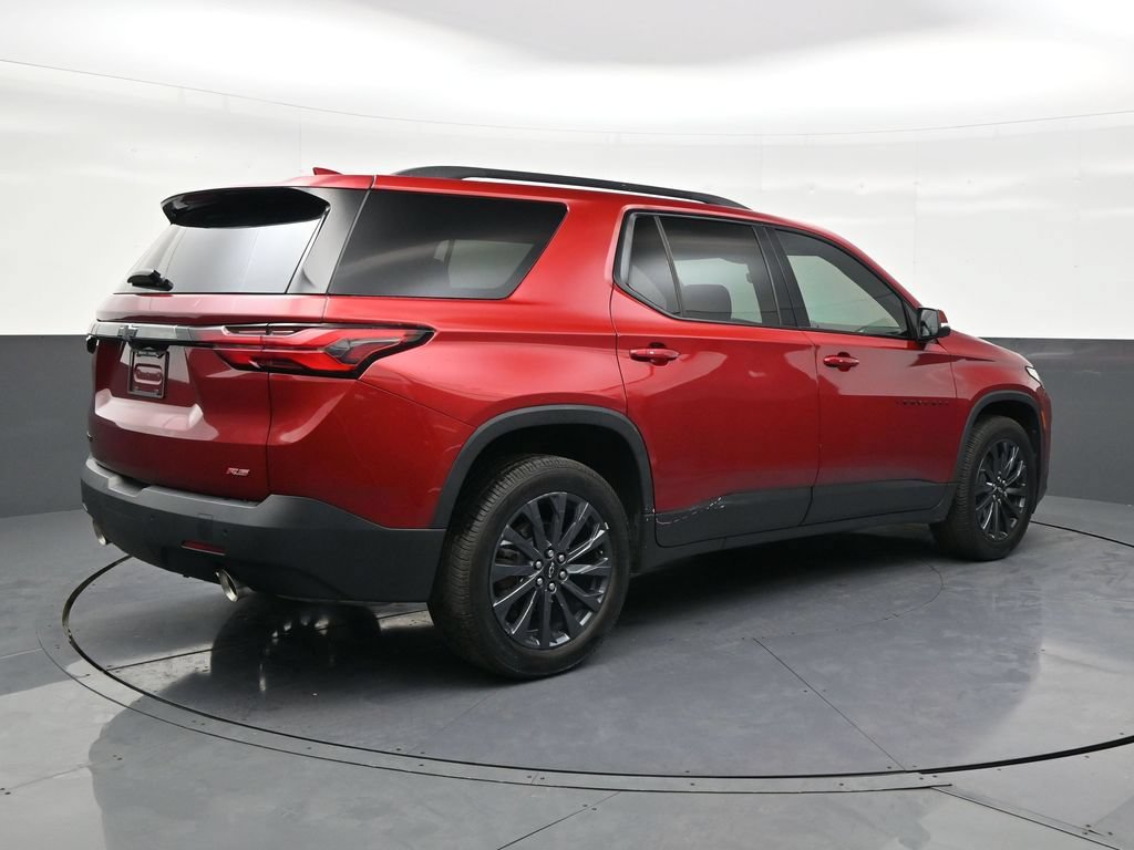Used 2022 Chevrolet Traverse RS FWD image 5