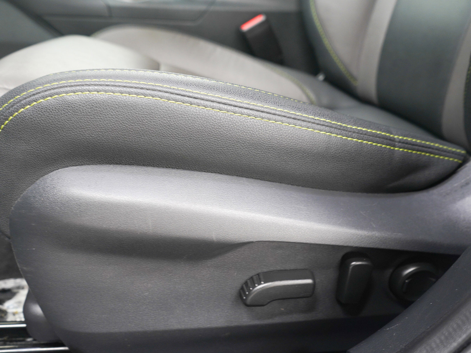 Used 2025 Subaru Outback Onyx Edition image 23