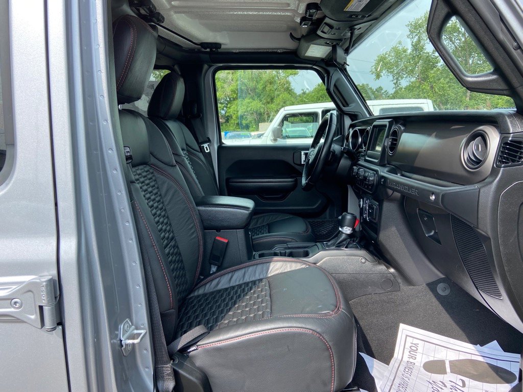Used 2021 Jeep Wrangler Sport image 24