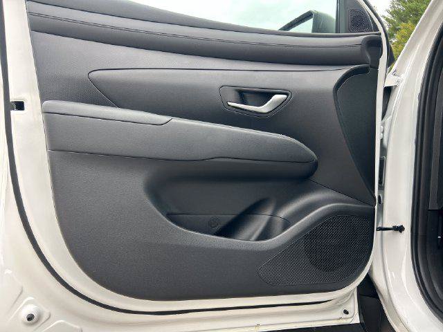 New 2027 Hyundai Santa Cruz SE AWD/4WD image 12
