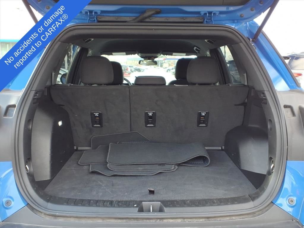 Used 2025 GMC Terrain Elevation image 10