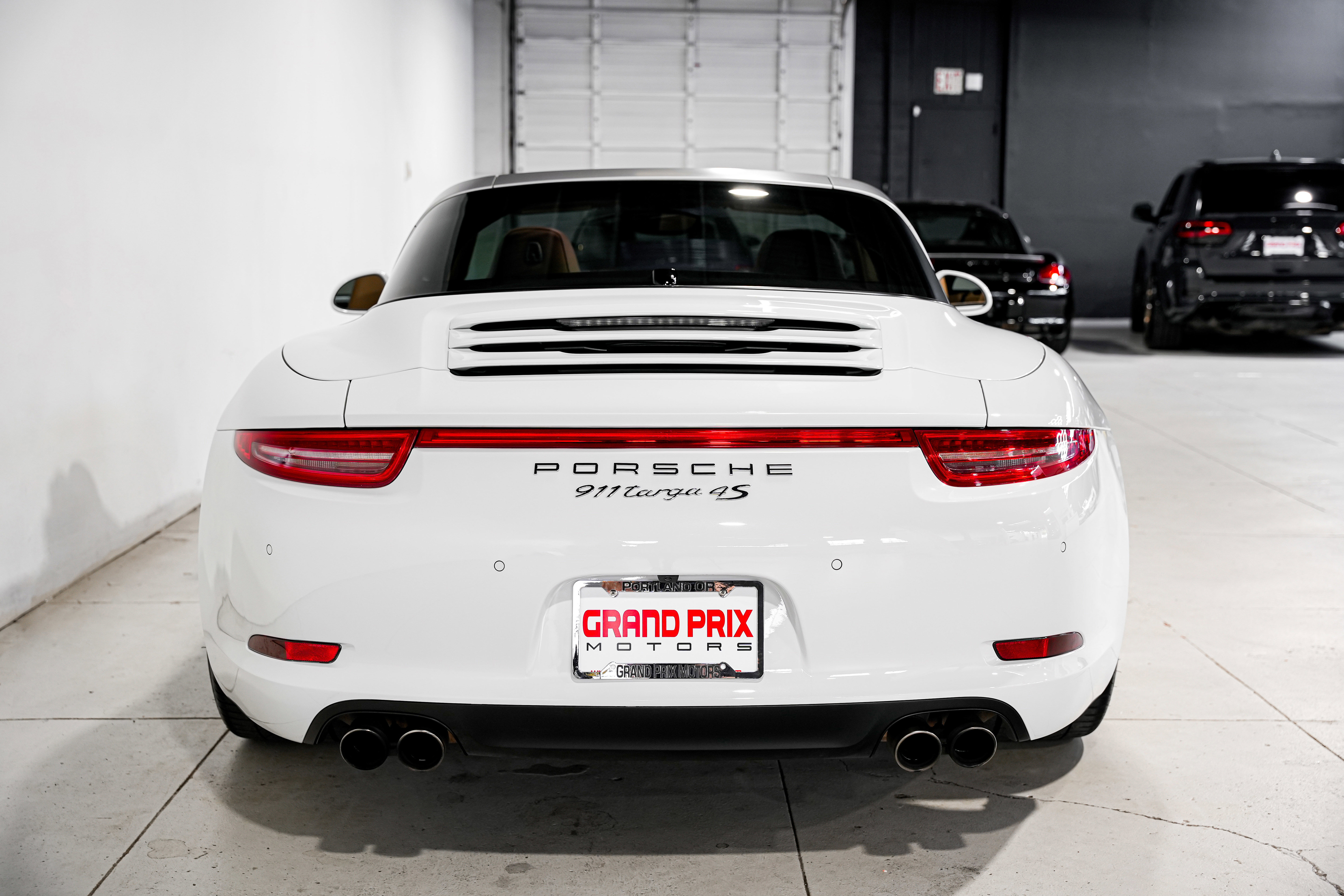 Used 2015 Porsche 911 Targa 4S image 4