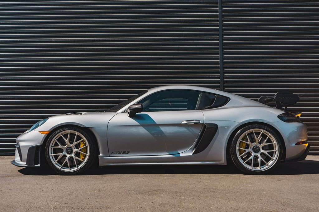 Used 2024 Porsche 718 Cayman GT4 RS image 2