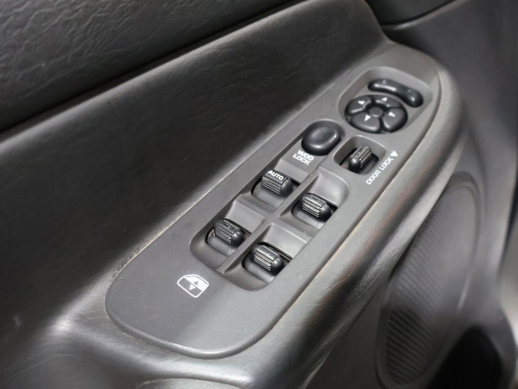 Used 2005 Dodge Ram 1500 Truck SLT w/ Trailer Tow Group image 18