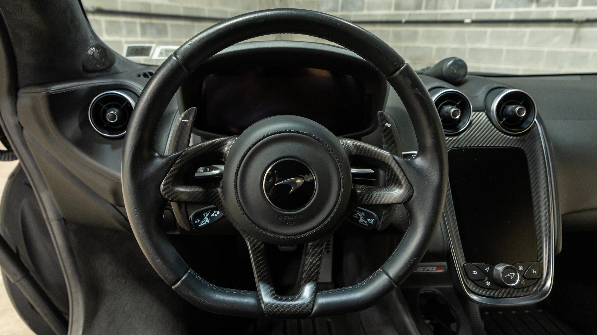 Used 2019 McLaren 570S Coupe RWD image 44