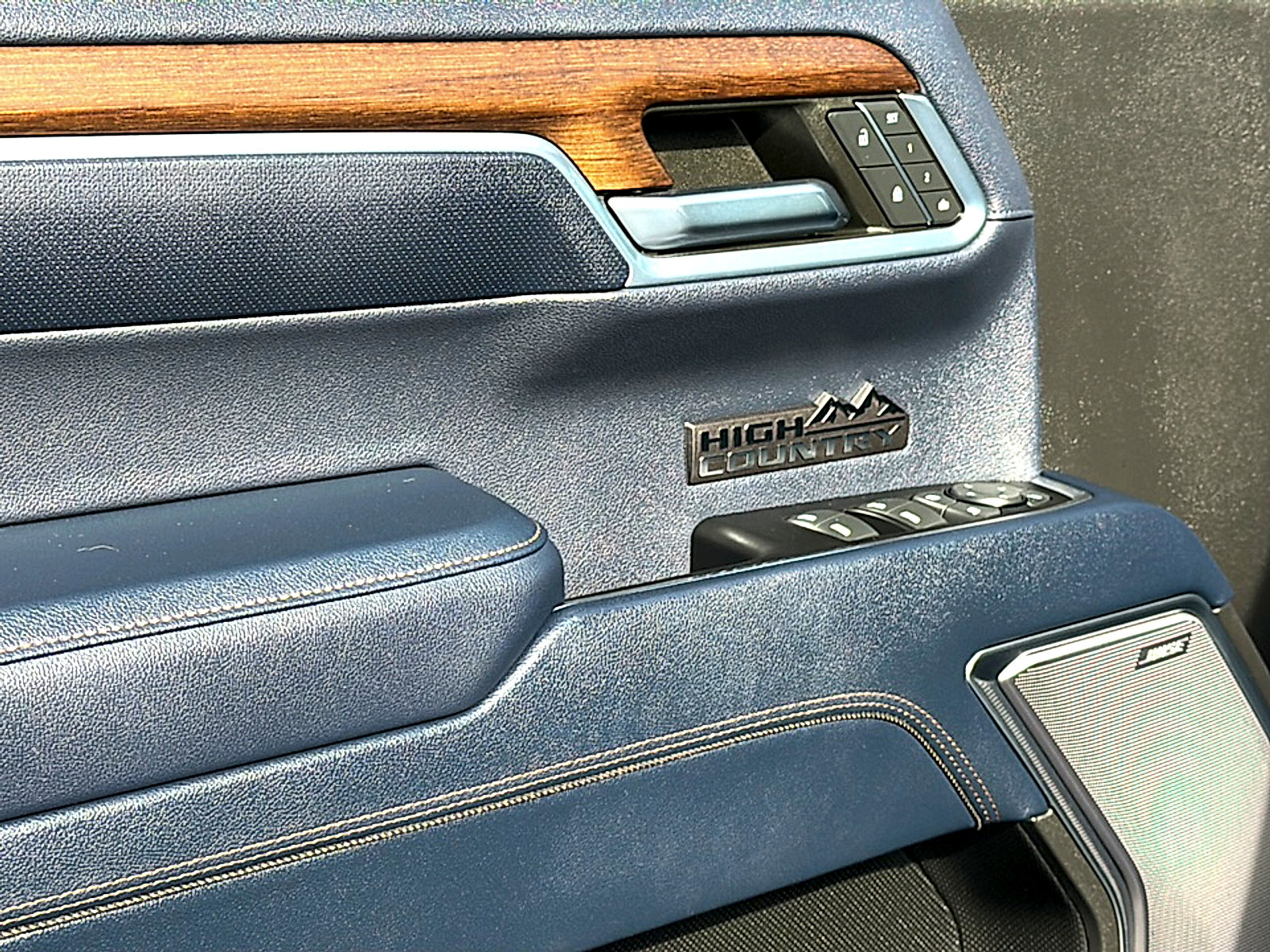 Used 2023 Chevrolet Silverado 1500 High Country w/ Technology Package image 16