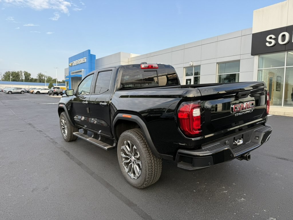 New 2026 GMC Canyon Denali AWD/4WD image 3