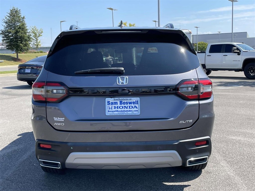 Used 2023 Honda Pilot Elite image 4