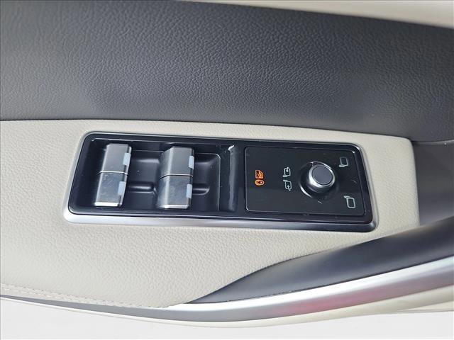 New 2026 Jaguar F-PACE R-Dynamic S AWD/4WD image 25