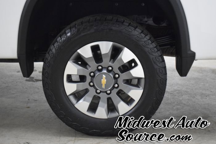 Used 2024 Chevrolet Silverado 2500 Custom w/ Custom Value Package AWD/4WD image 9