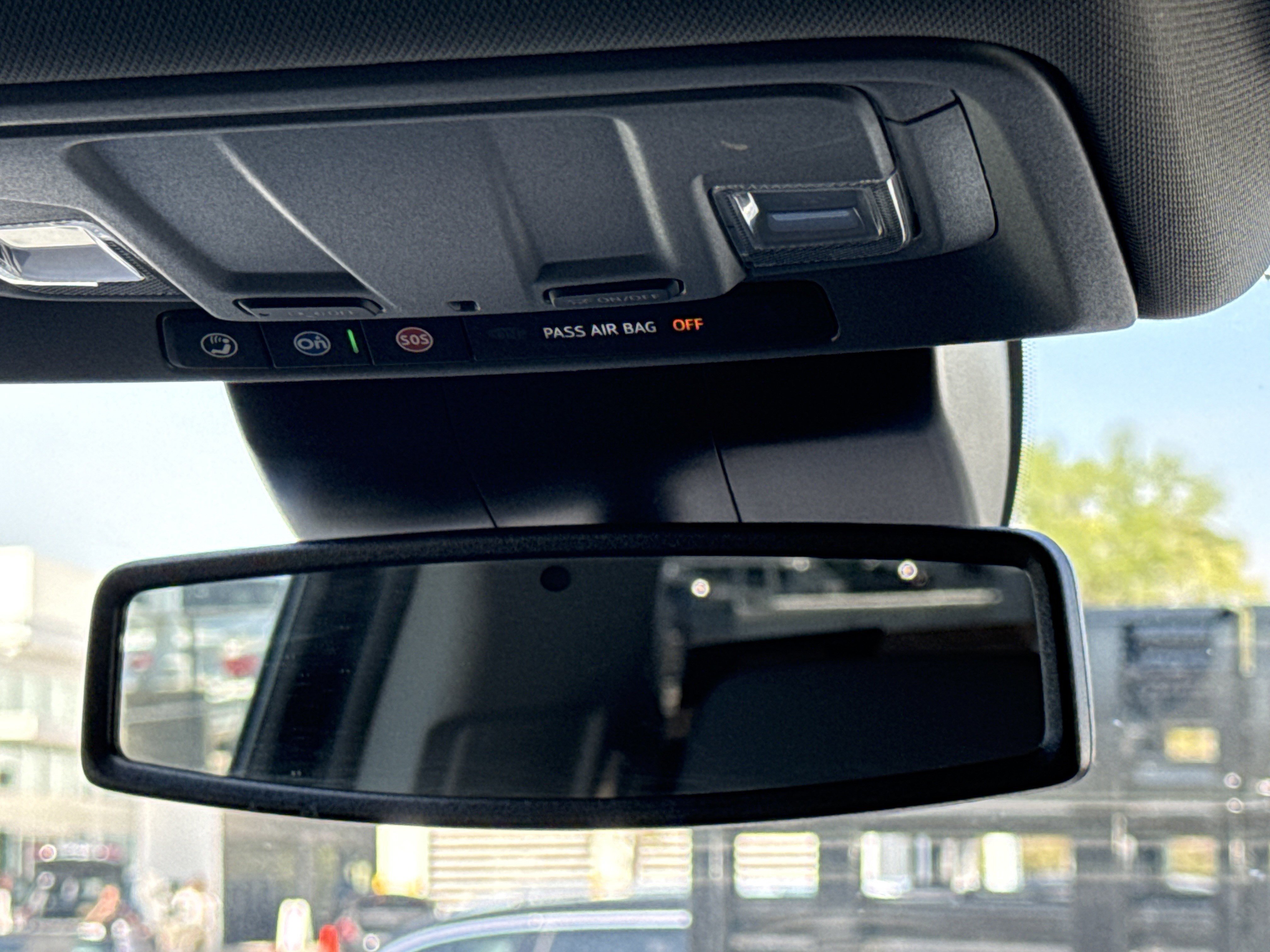 Used 2024 Chevrolet Silverado 2500 Custom w/ Custom Value Package image 32