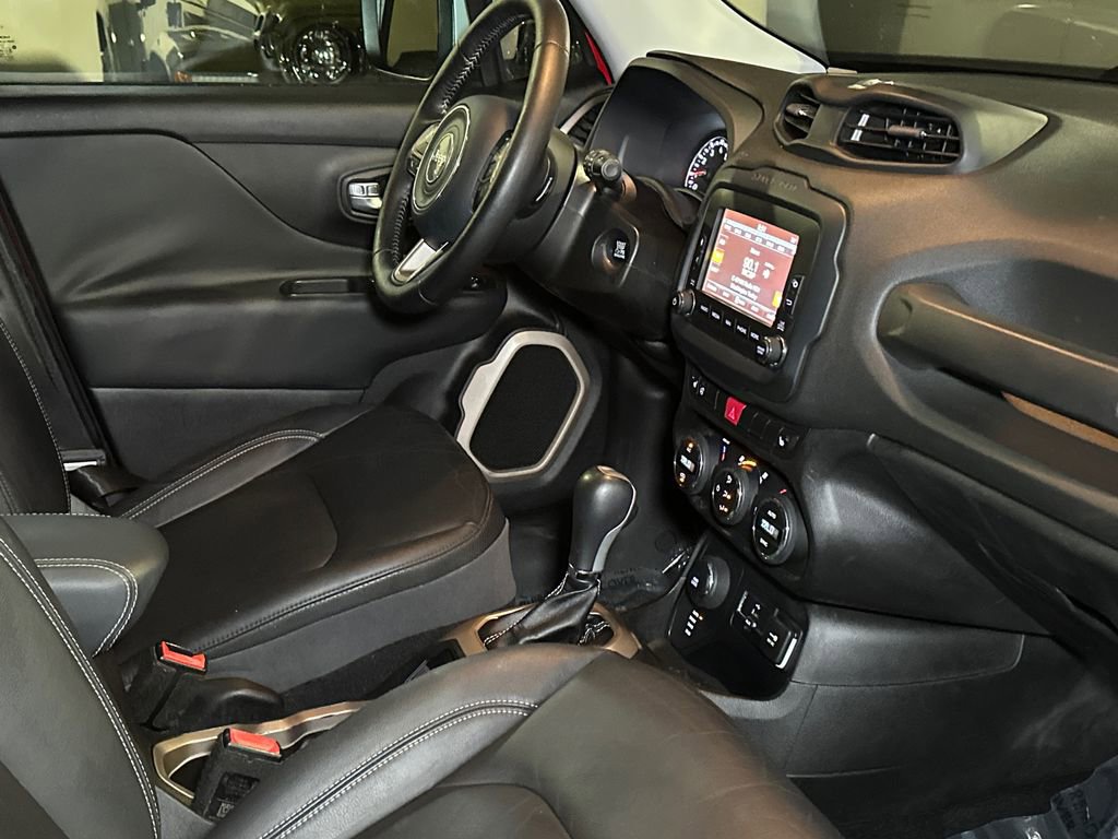 Used 2016 Jeep Renegade Limited AWD/4WD image 11