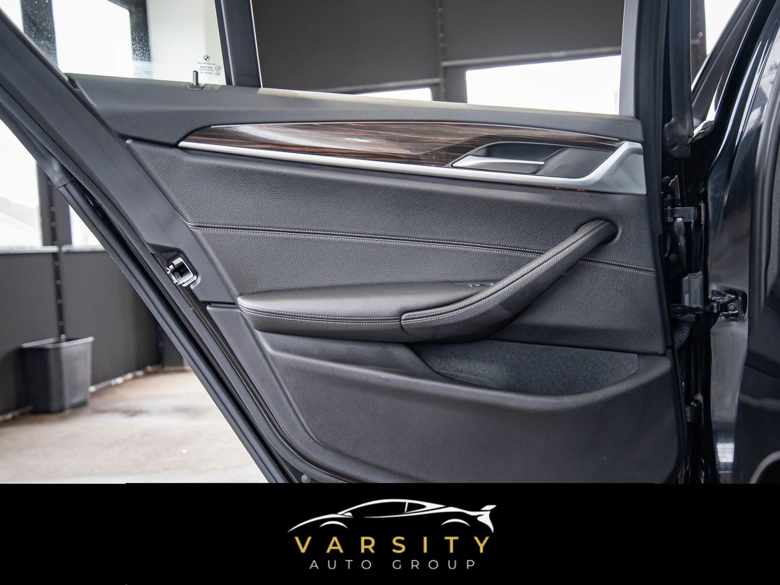 Used 2019 BMW 540i xDrive w/ Premium Package image 30