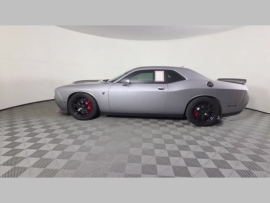 Used 2016 Dodge Challenger SRT Hellcat RWD image 45