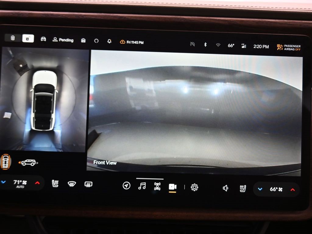 Used 2023 Rivian R1S Launch Edition image 17