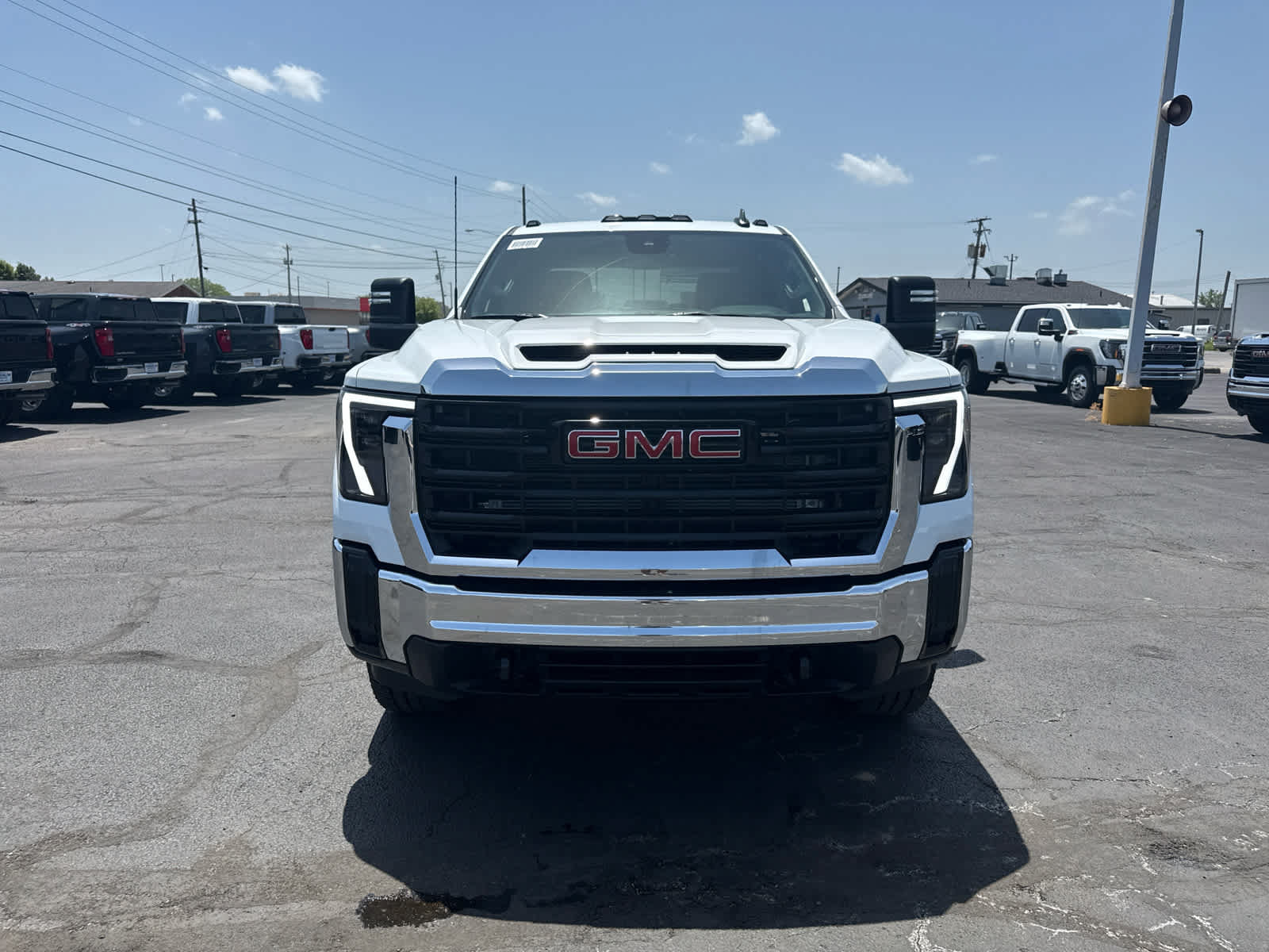New 2026 GMC Sierra 3500 Pro AWD/4WD image 8