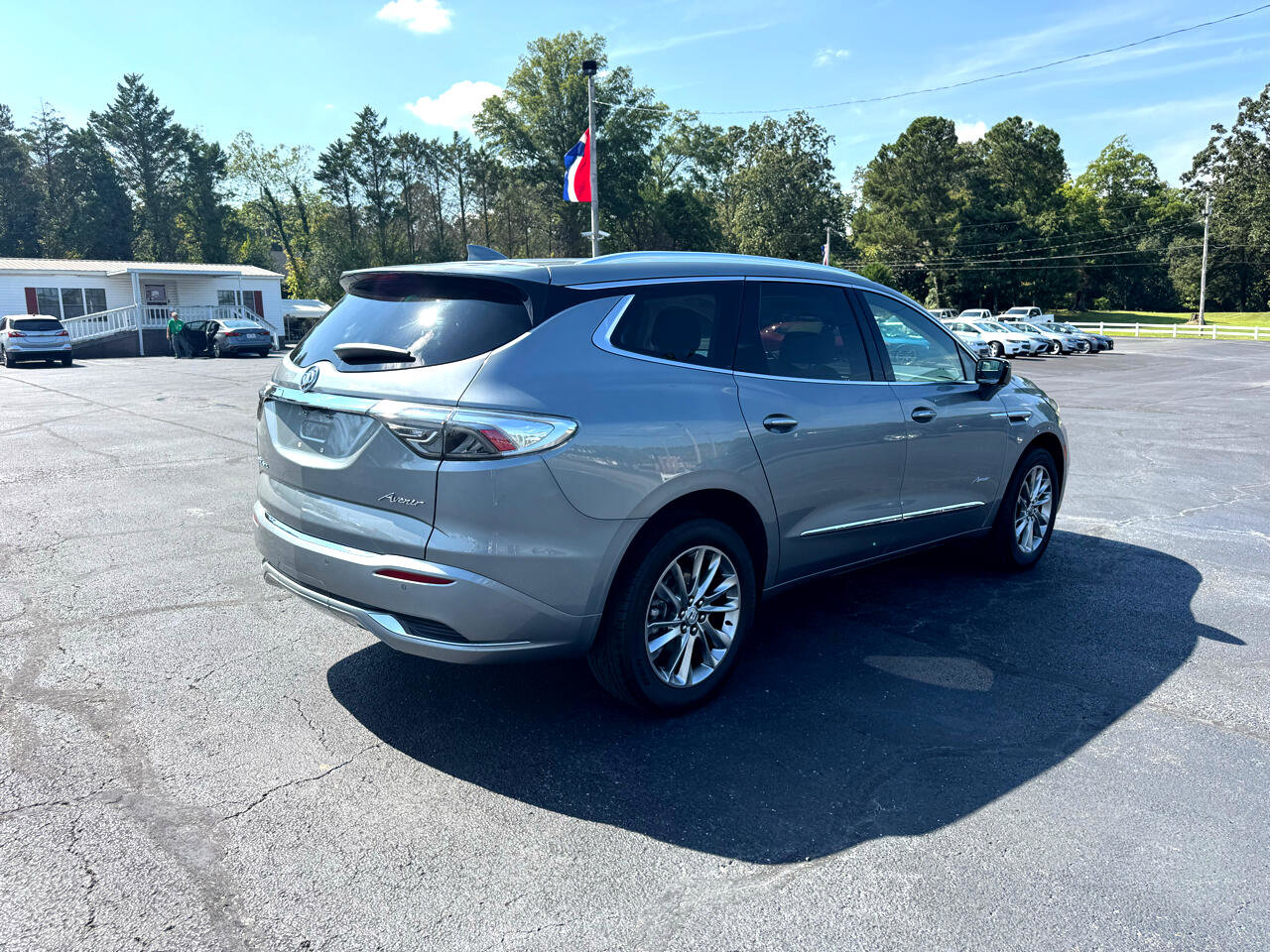 Used 2023 Buick Enclave Avenir w/ Avenir Technology Package image 6