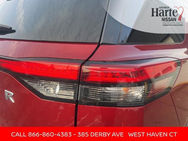 Certified 2022 Nissan Pathfinder SV w/ Cargo Package image 16