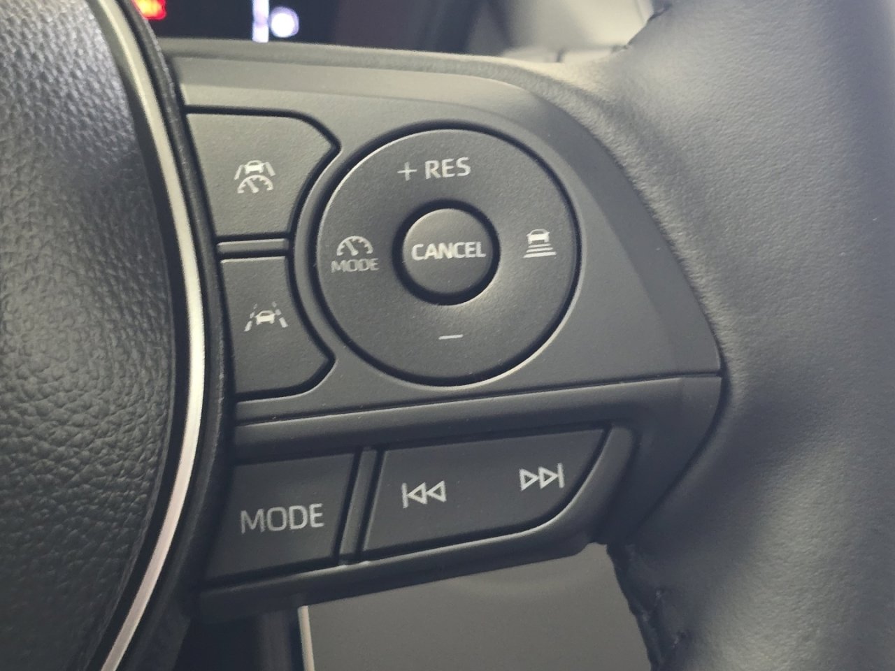 New 2026 Toyota Corolla Cross LE image 32