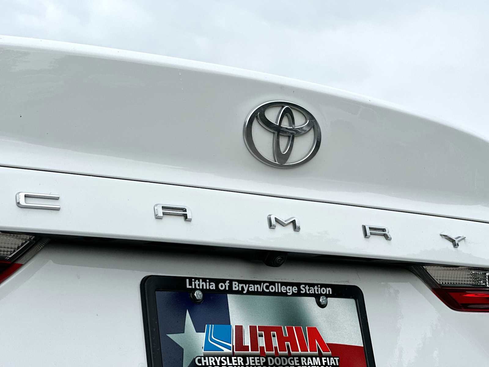 Used 2025 Toyota Camry LE image 15