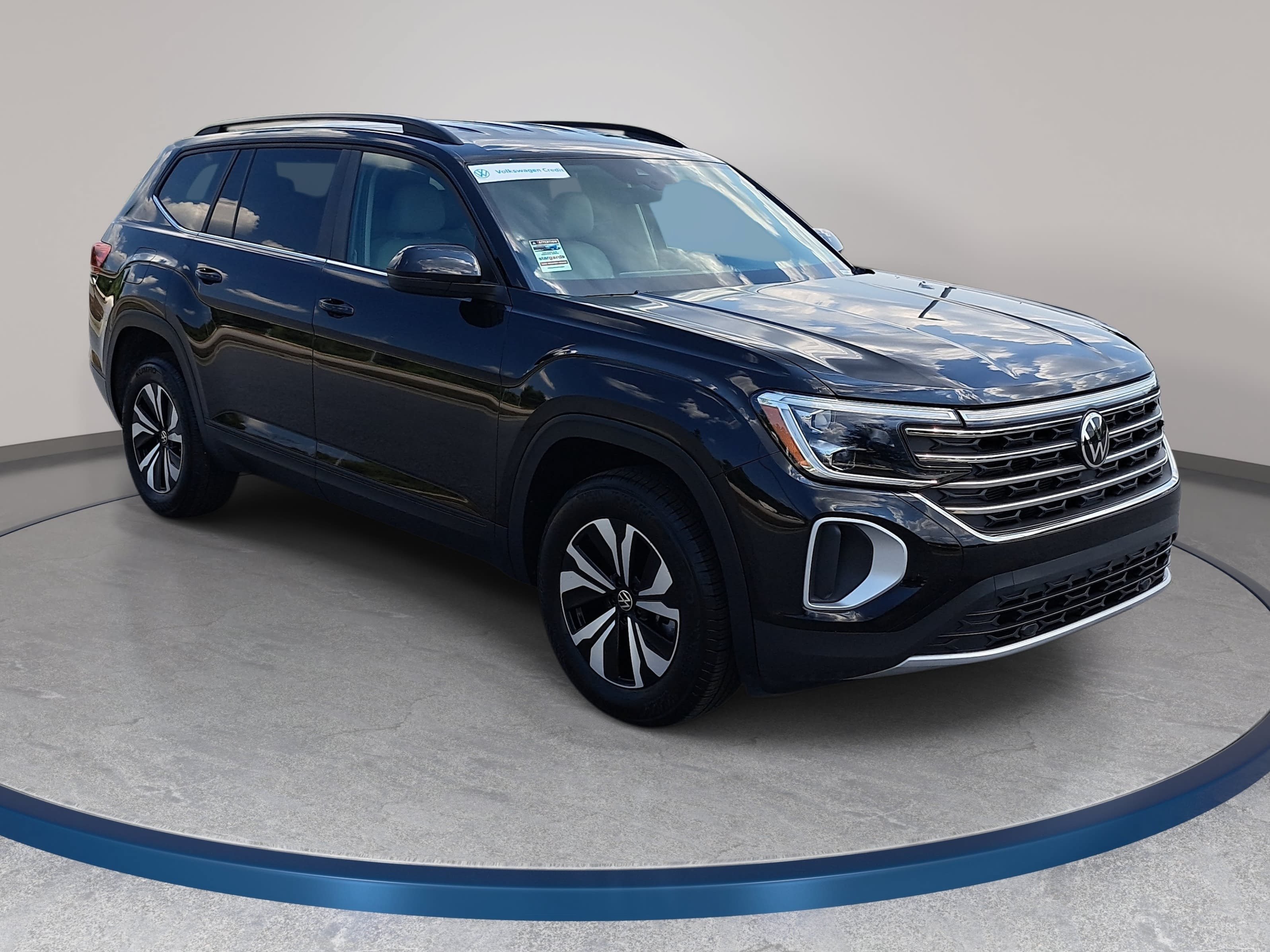 Certified 2025 Volkswagen Atlas SE FWD image 3