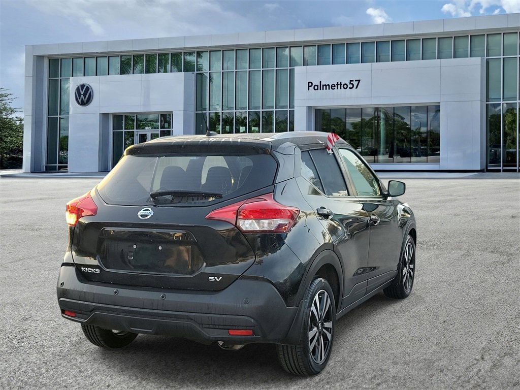 Used 2020 Nissan Kicks SV image 4