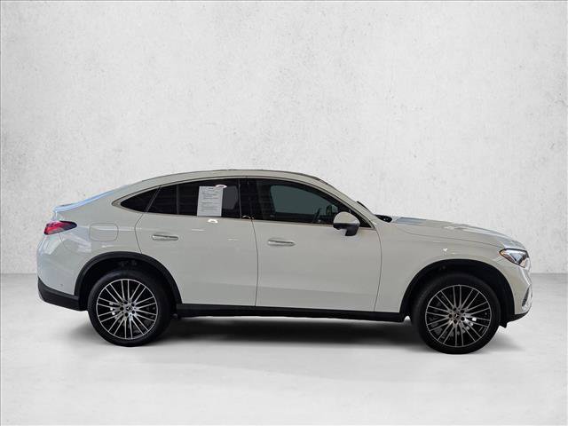 Used 2024 Mercedes-Benz GLC 300 4MATIC image 4