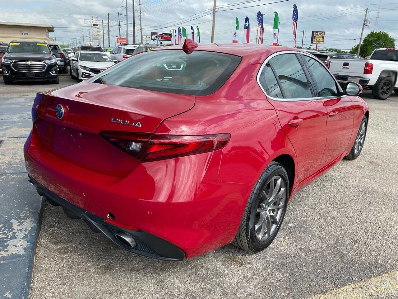 Used 2019 Alfa Romeo Giulia Sprint w/ Cold Weather Package image 8