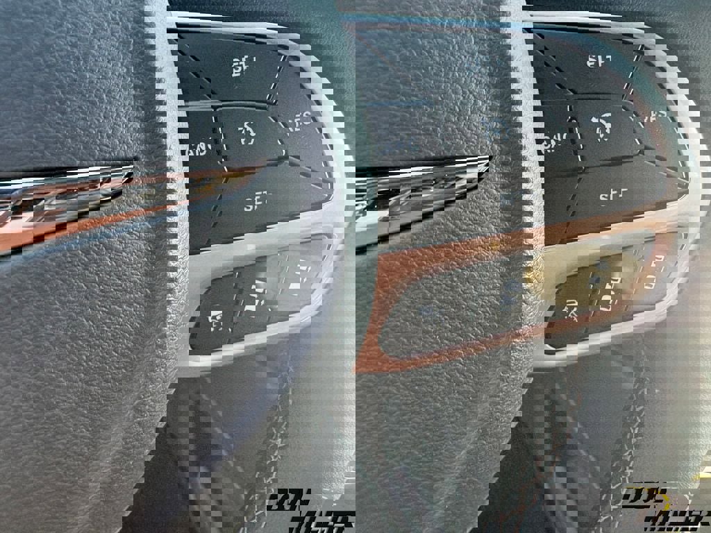 New 2026 Chrysler Pacifica Pinnacle w/ Trailer Tow Group image 17