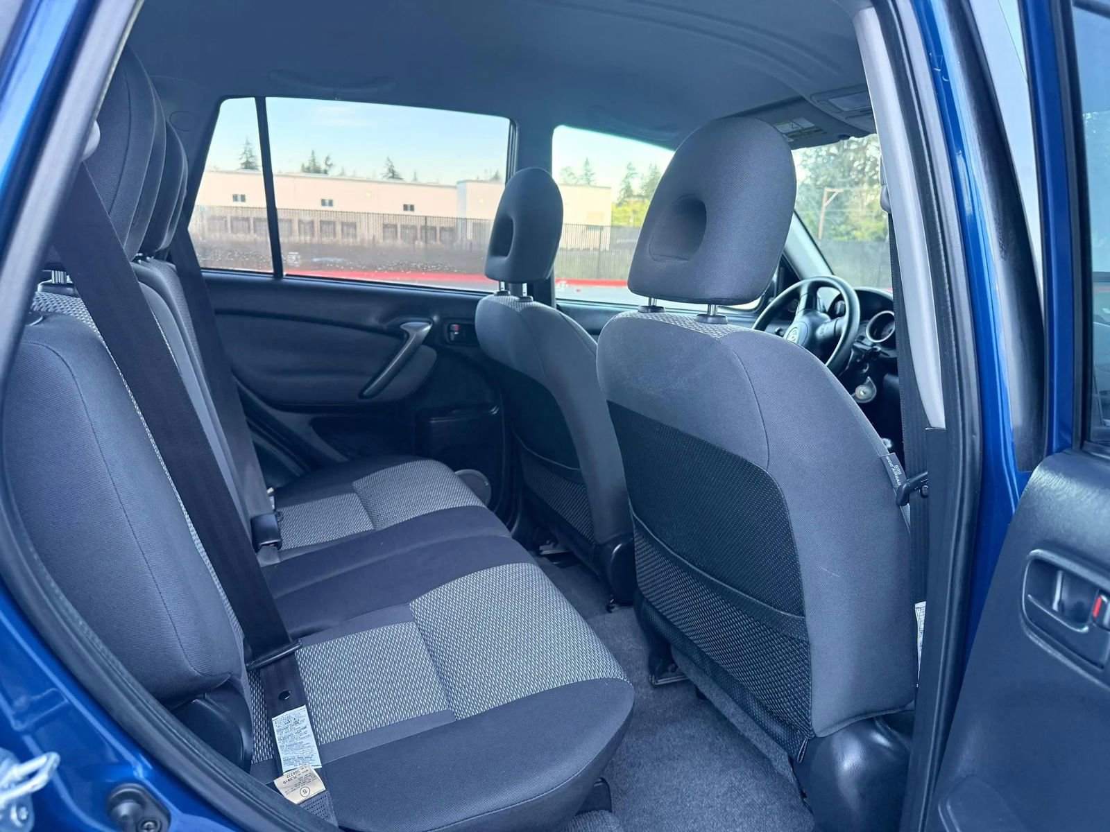 Used 2005 Toyota RAV4 4WD image 12