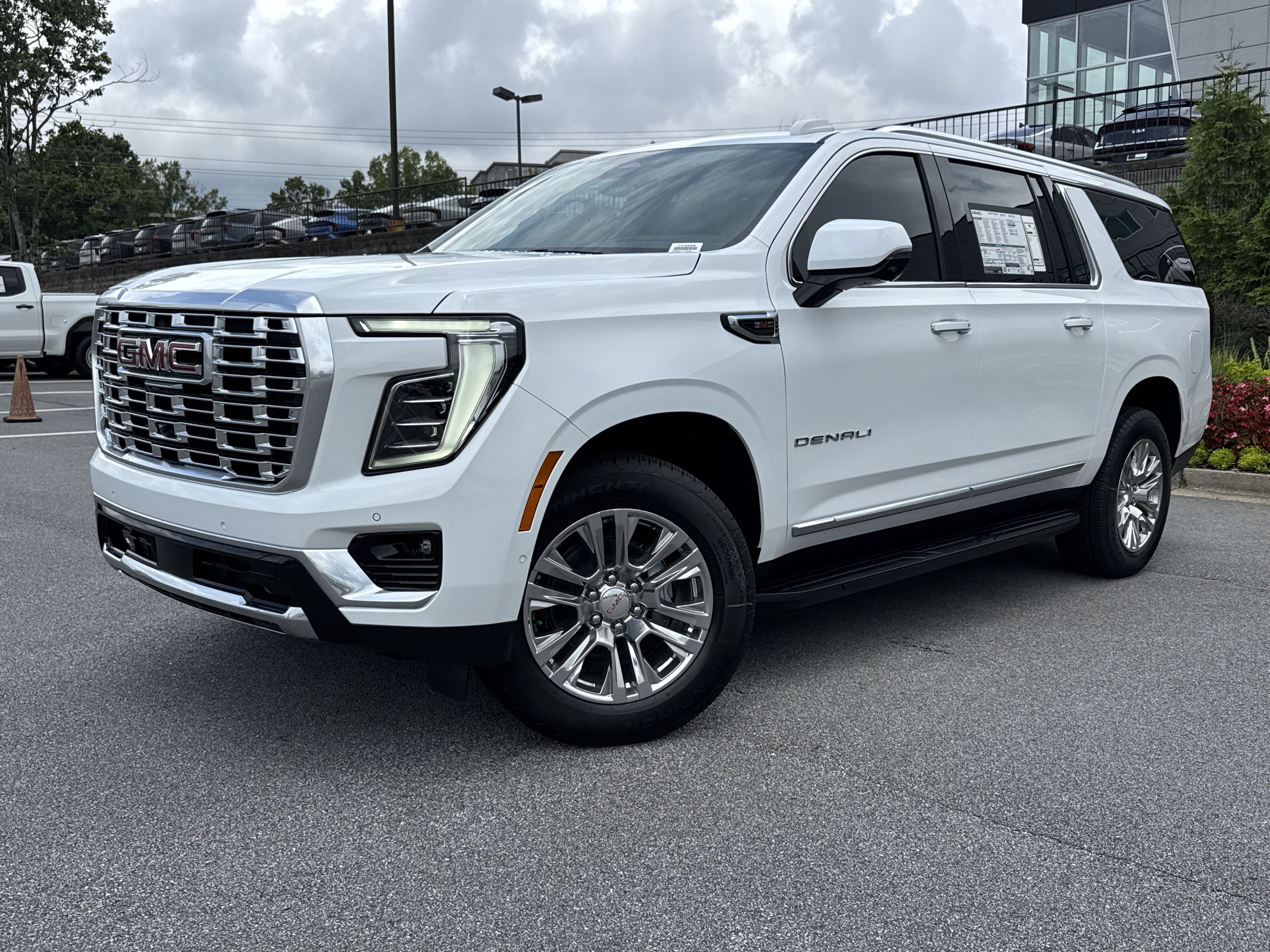 New 2026 GMC Yukon XL Denali AWD/4WD image 3