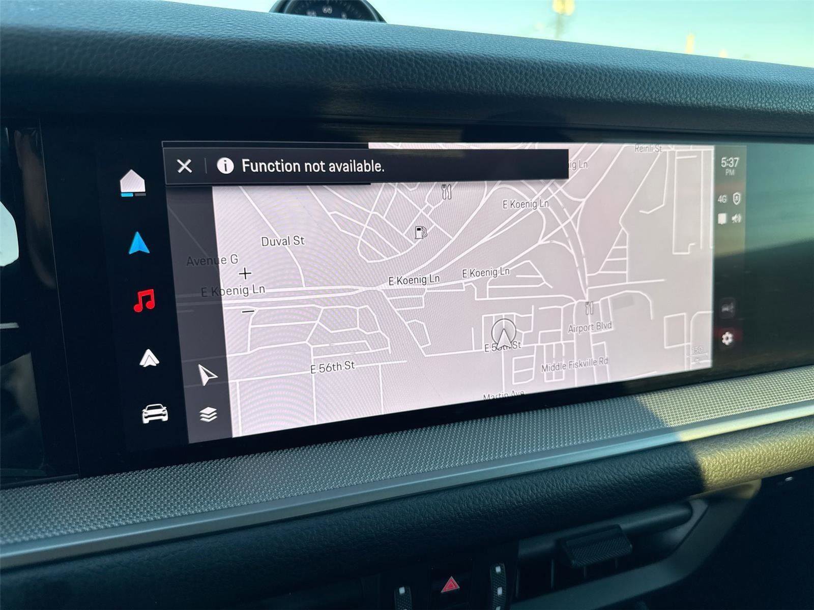 Used 2024 Porsche Cayenne Coupe image 20