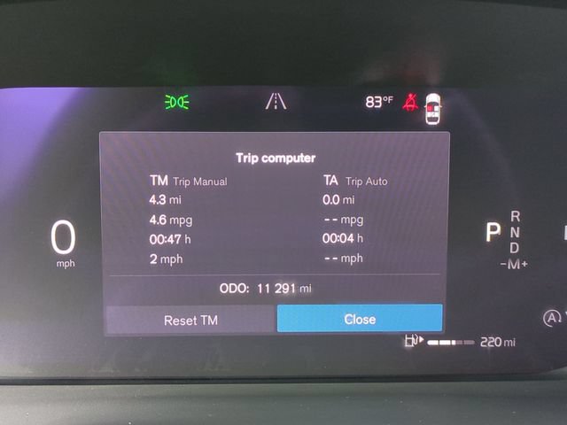 Used 2024 Volvo XC40 B5 Core AWD/4WD image 16