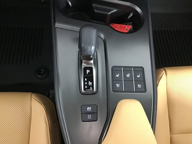 Used 2025 Lexus UX 300h 300h Premium image 12