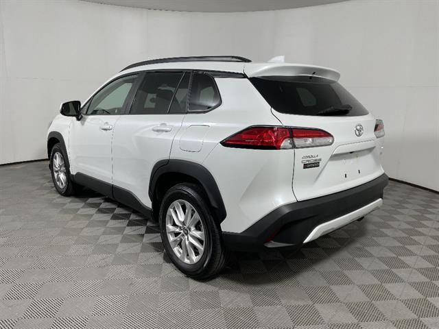 Certified 2023 Toyota Corolla Cross LE image 5