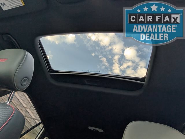 Used 2025 Chevrolet Trax RS w/ Sunroof Package FWD image 12