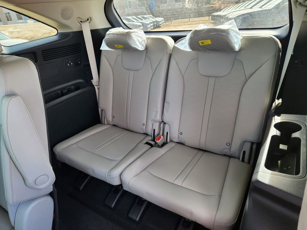 New 2026 Kia Sorento SX image 10