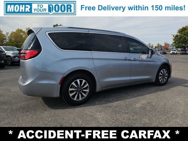 Used 2021 Chrysler Pacifica Touring-L image 8