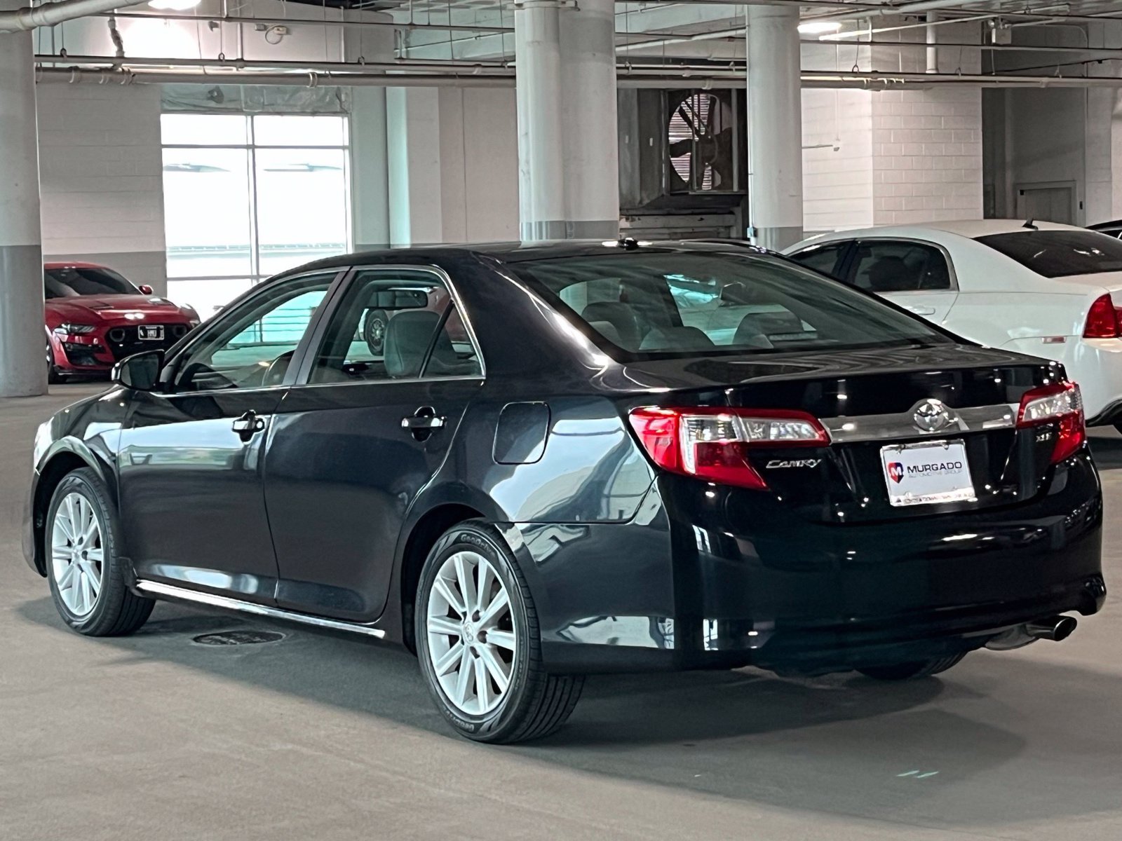 Used 2012 Toyota Camry XLE w/ Leather Pkg FWD image 8