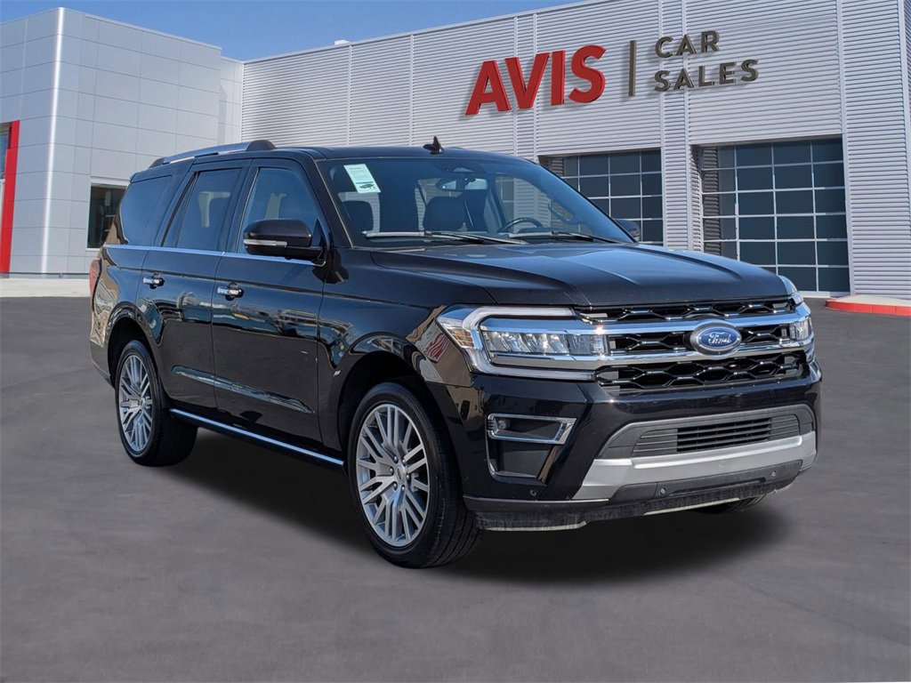Used 2024 Ford Expedition Limited image 3