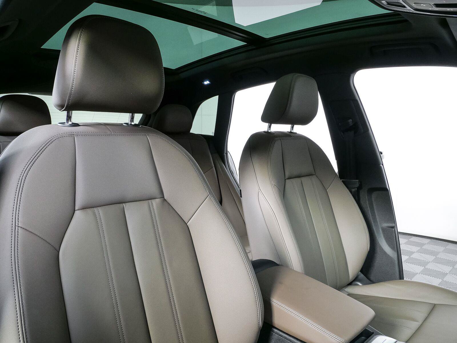 Used 2025 Audi Q5 Premium w/ Convenience Package AWD/4WD image 23