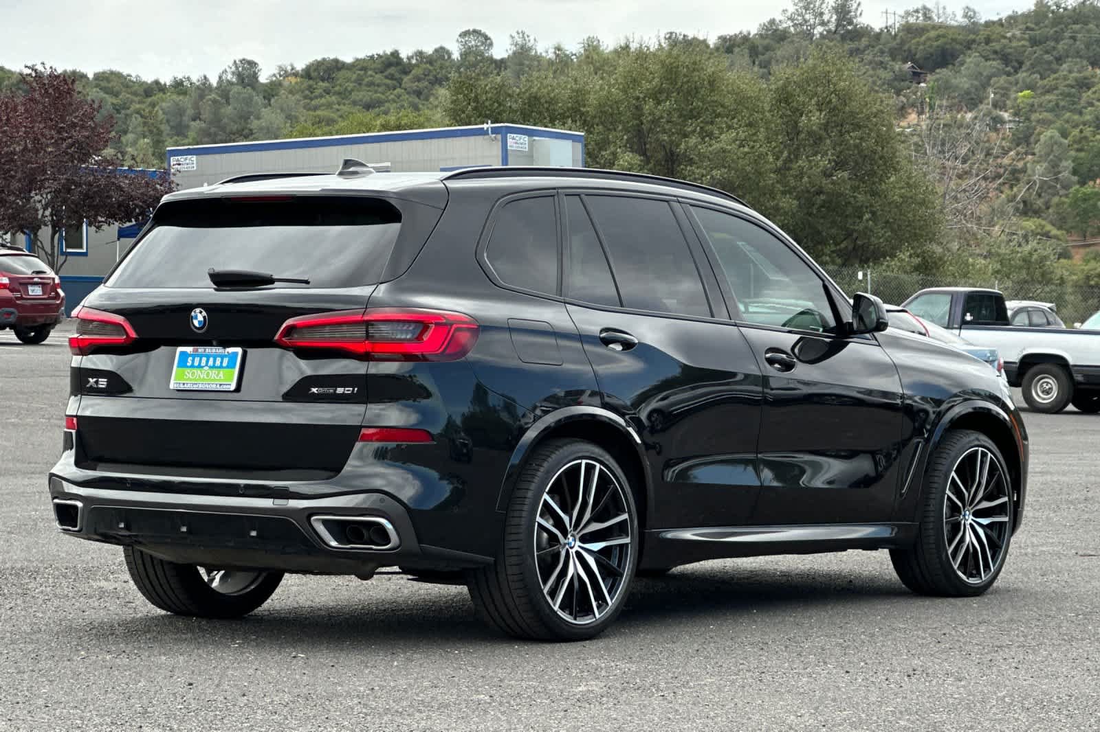 Used 2019 BMW X5 xDrive50i w/ M Sport Package AWD/4WD image 3