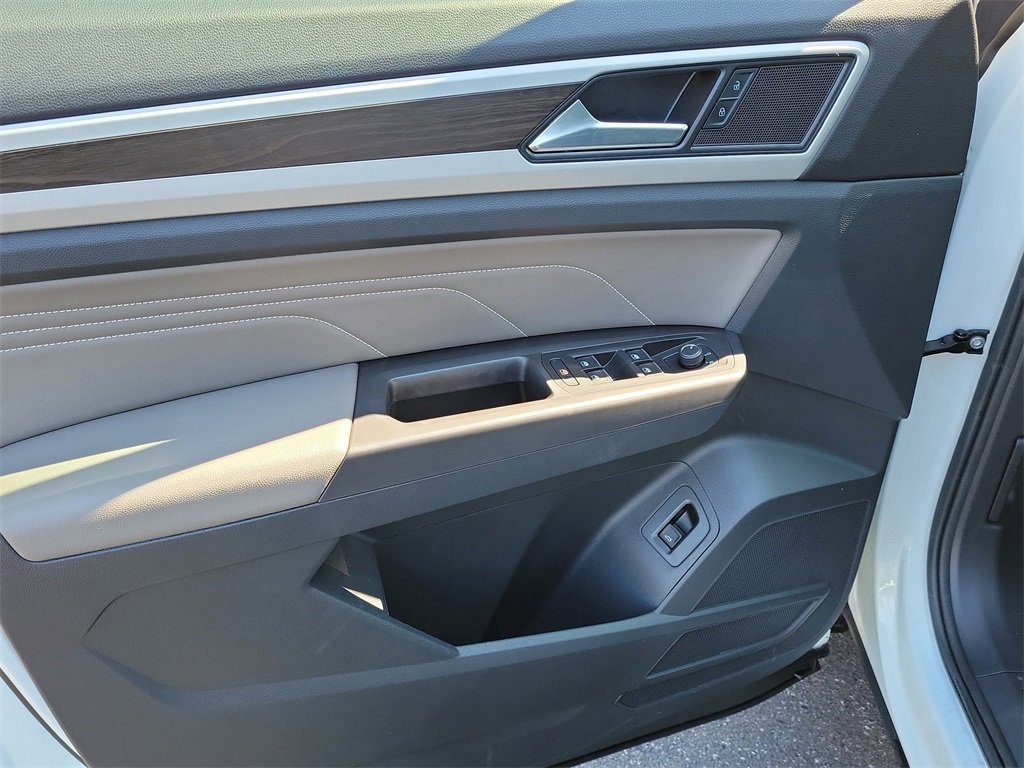 Used 2022 Volkswagen Atlas SE w/ Panoramic Sunroof Package image 18