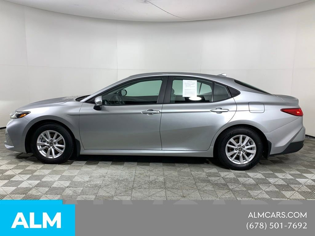 Used 2026 Toyota Camry LE w/ Convenience Package image 6