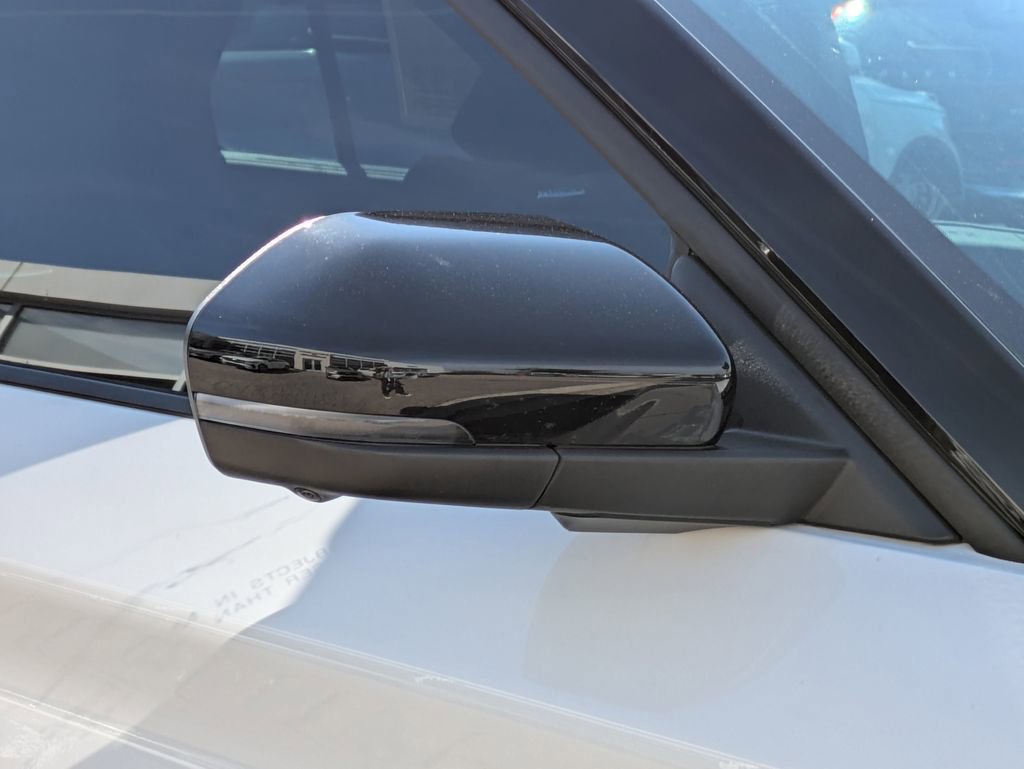 Used 2025 Ford Explorer Platinum image 12