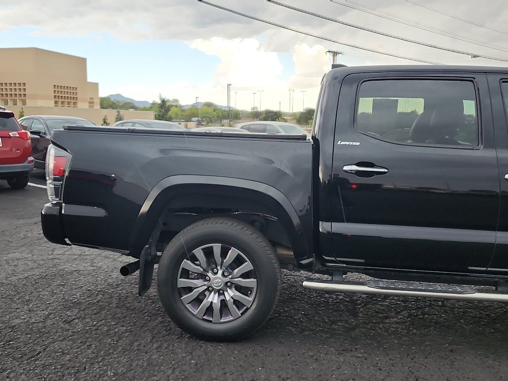 Used 2022 Toyota Tacoma Limited AWD/4WD image 5